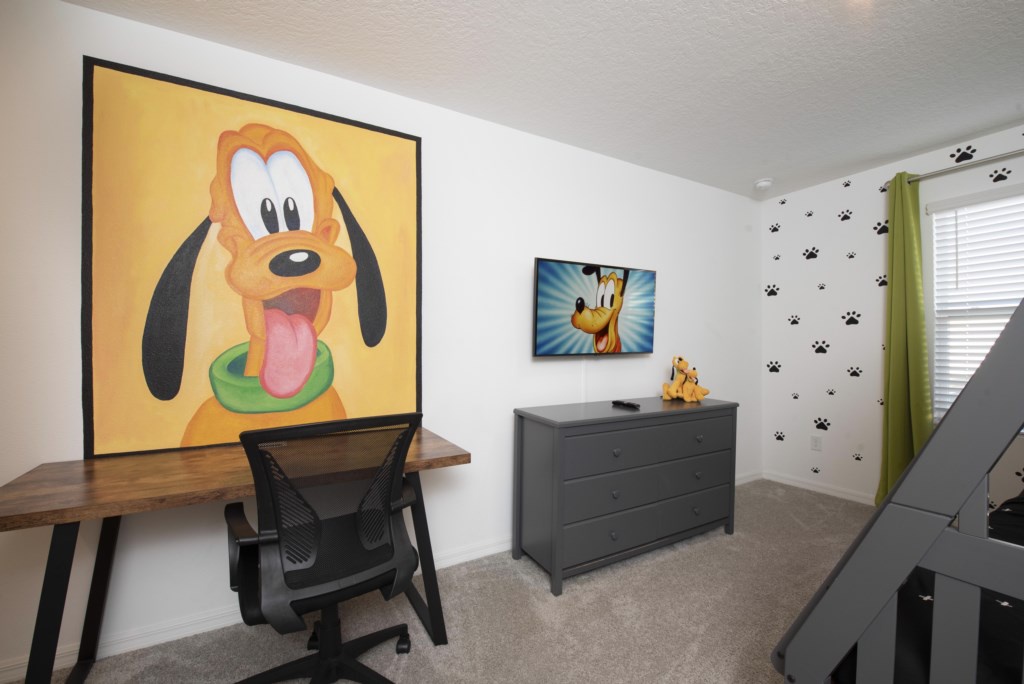 Pluto Room Decoration