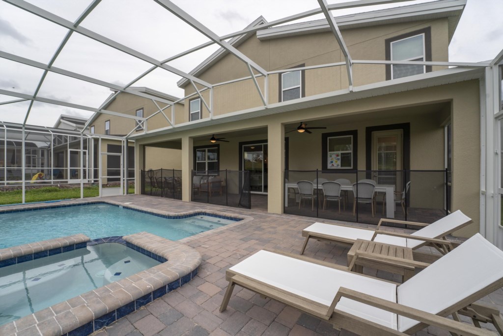 Luxury 9 bd/5 Bath with private Pool and Spa 281