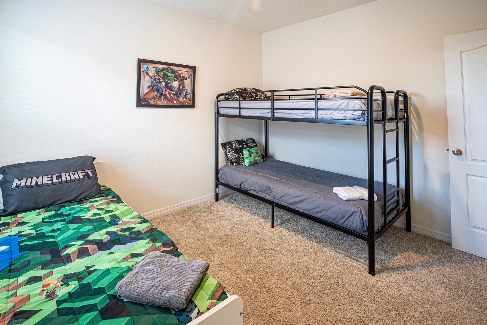 fifth bedroom-2