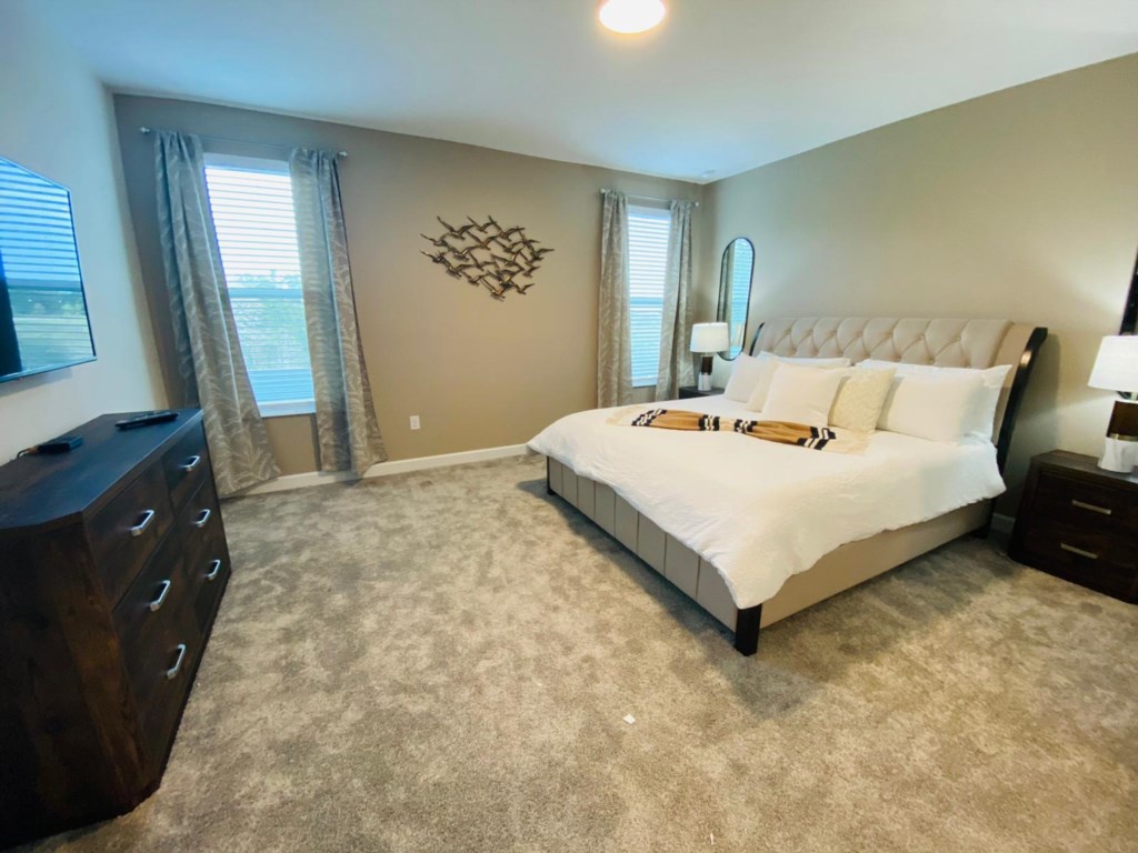 Room #2. Queen Upstairs