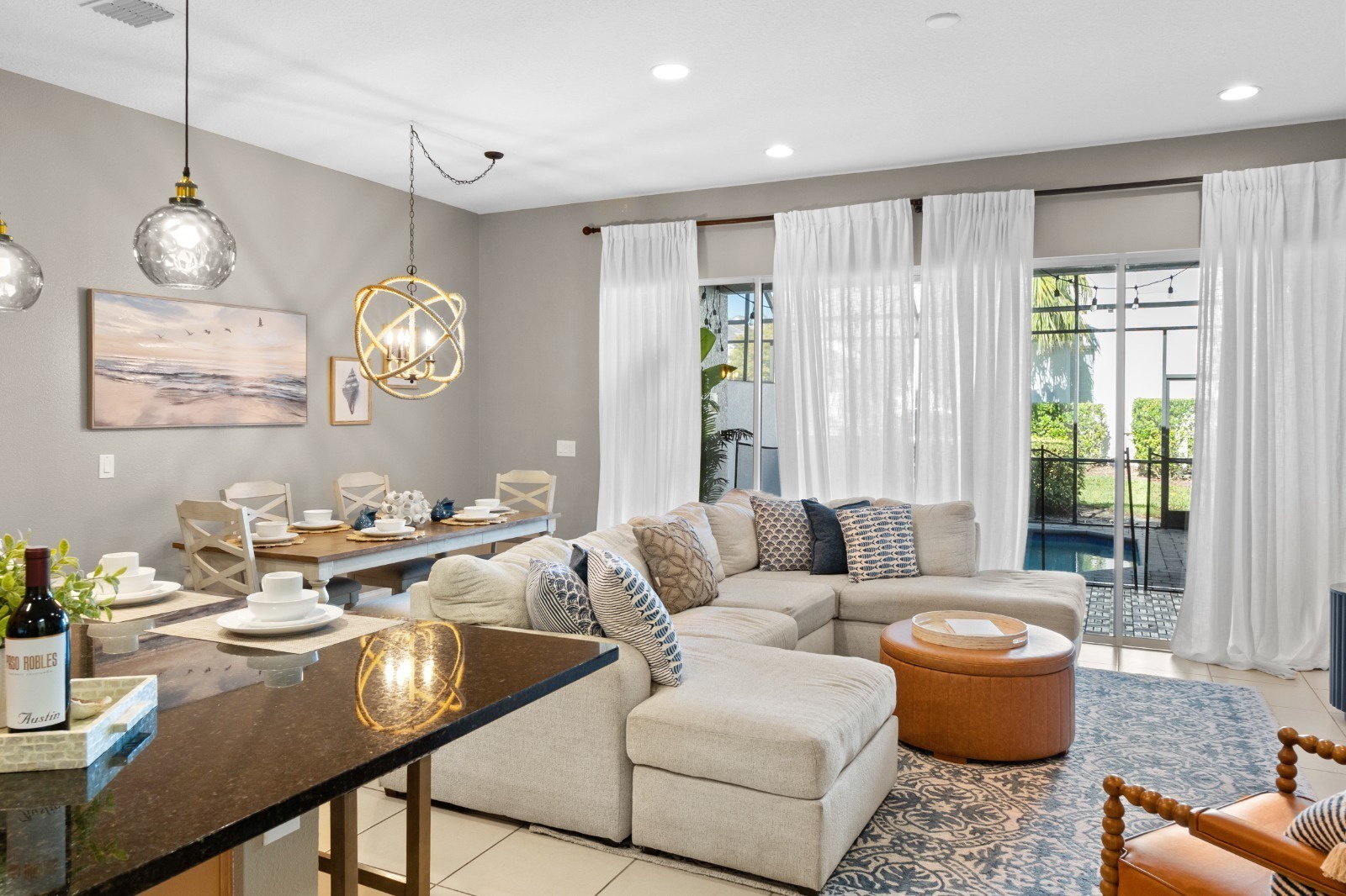 Stunning 4BD/4BA Townhome 319