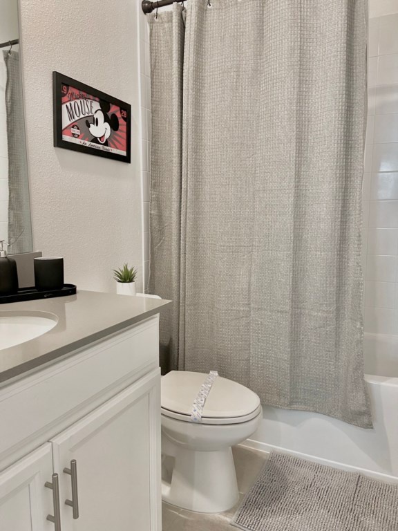 Bathroon #1 Shower/Tub Downstairs