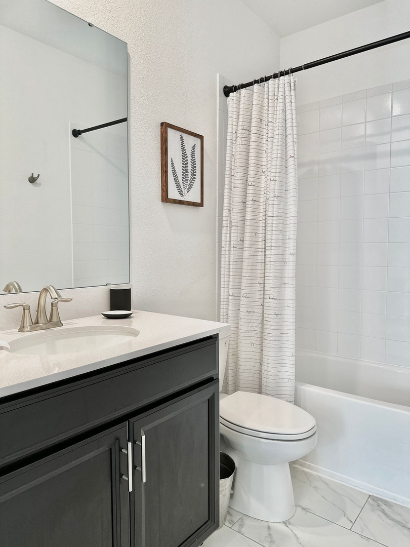 BATHROOM #1