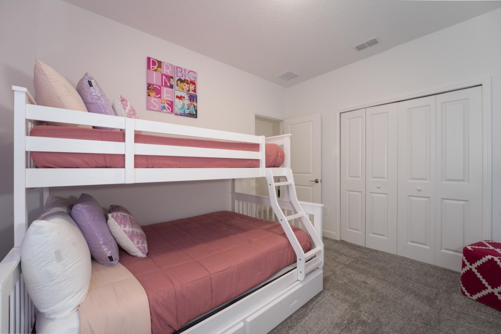 Disney room with bunk