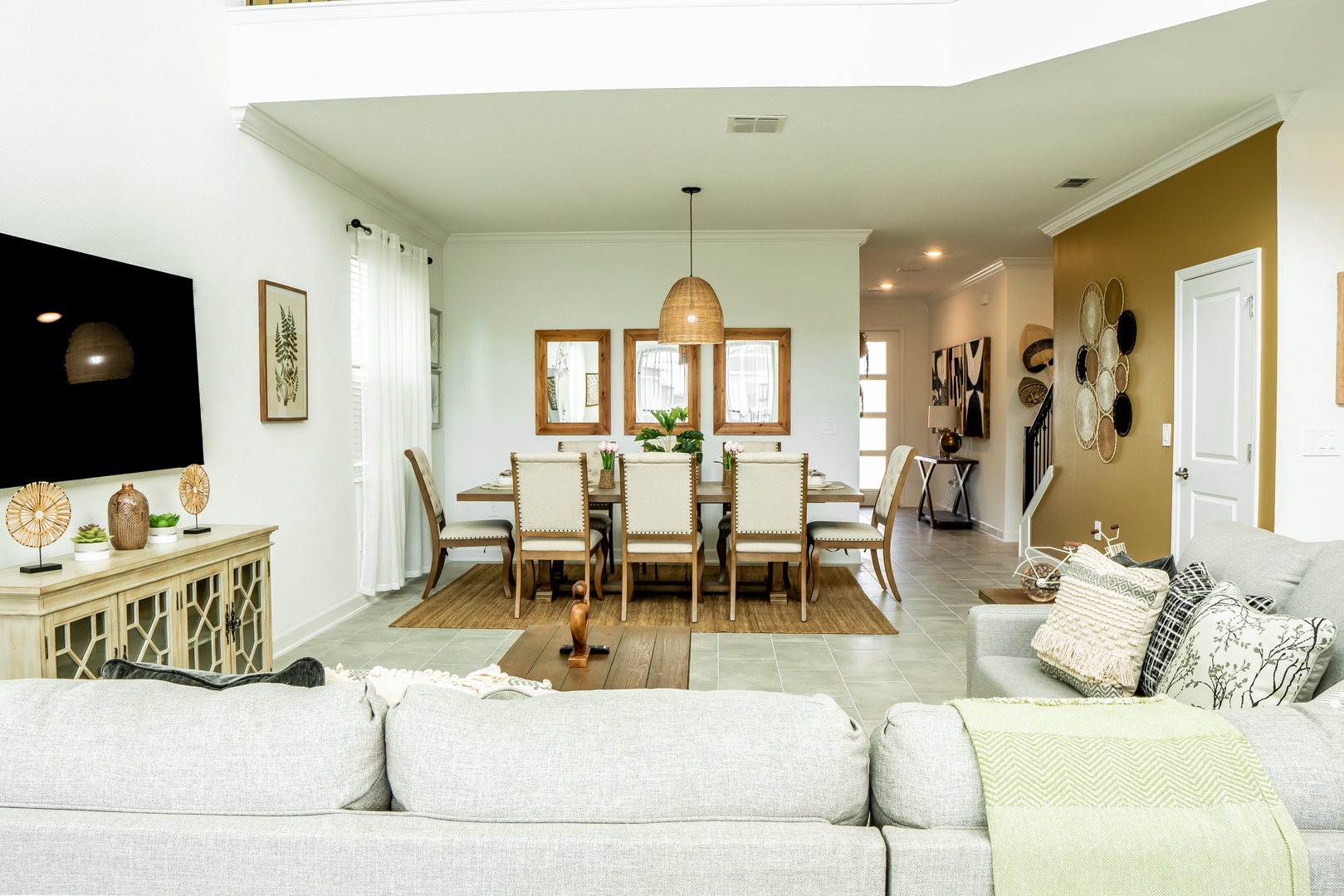 Living/ Dining room