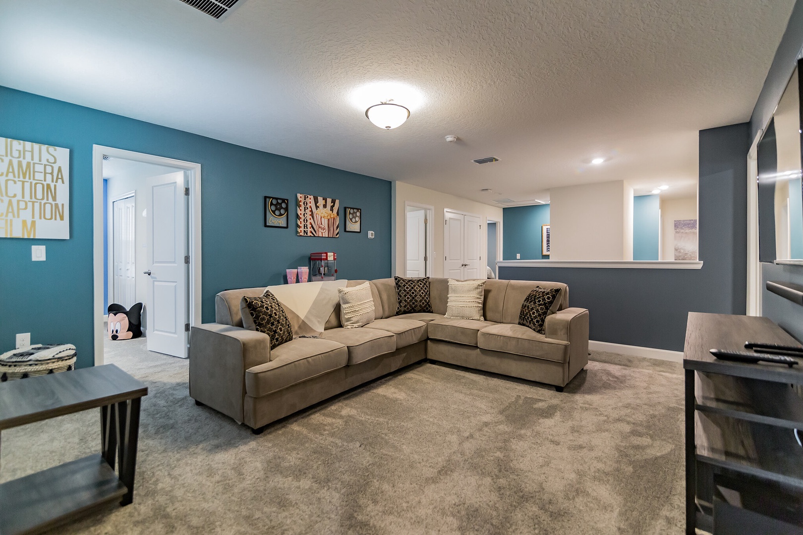 2nd floor living room