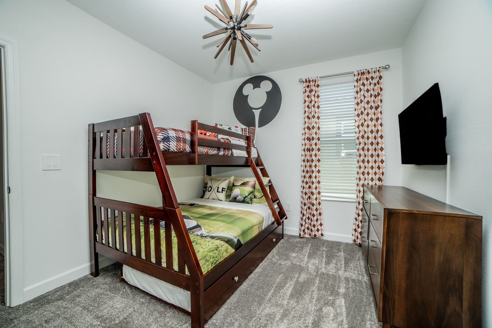 Disney bedroom