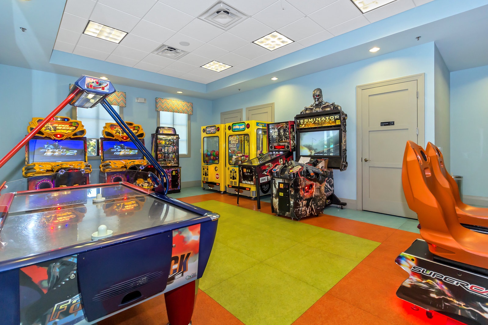 Monsters INC Lakeview 15BR 17BA, Pool, Spa, VR arcade Game room @Resort -  Orlando