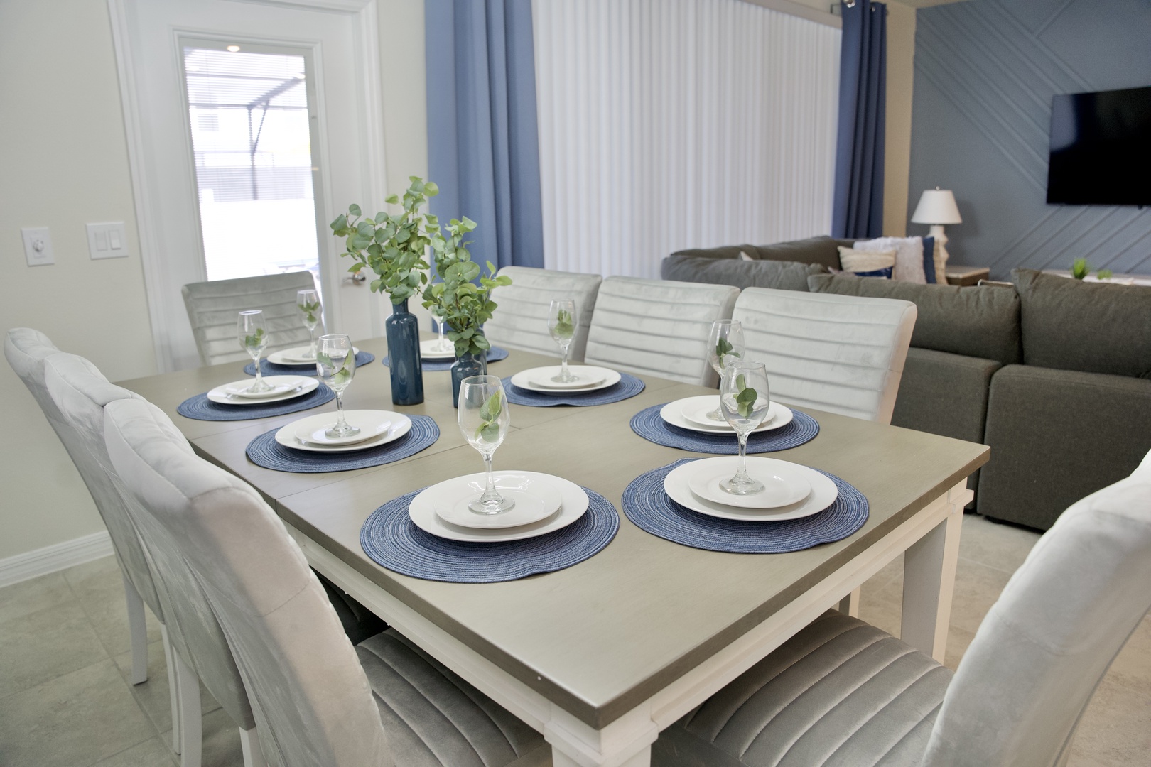 Dinning table