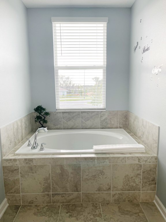 Walk in shower and Garden tub (ensuite room  1)