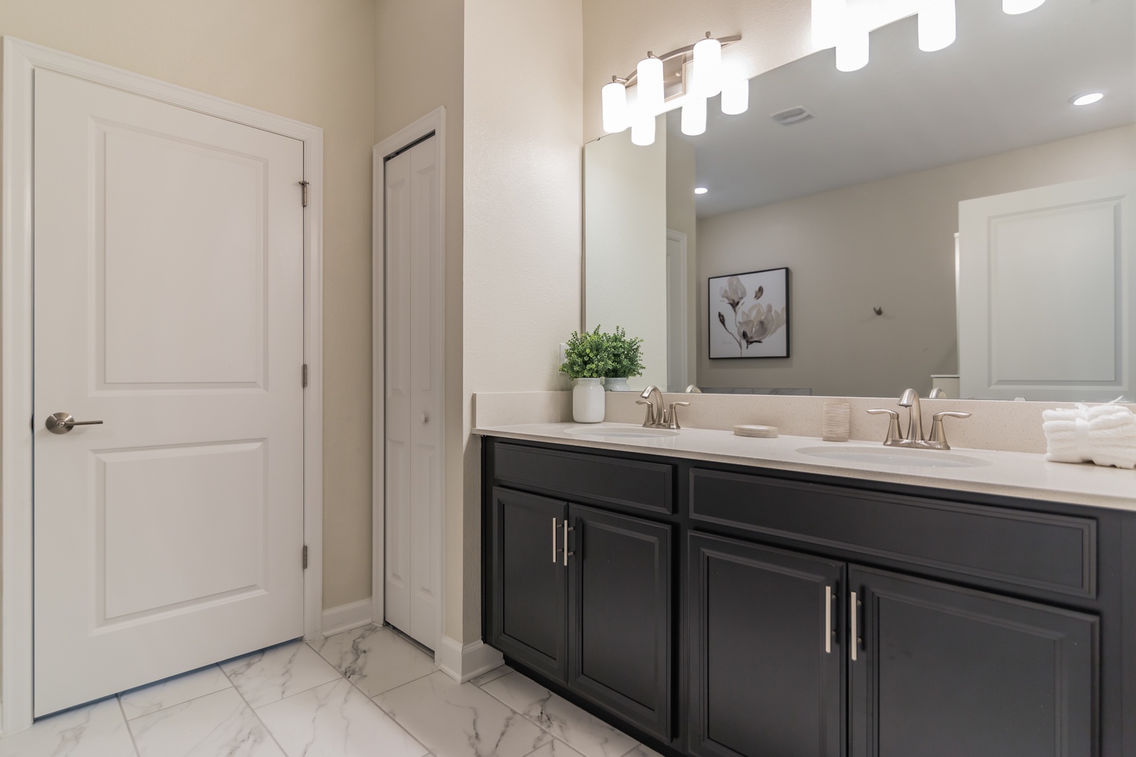 Full Bathroom Downstairs