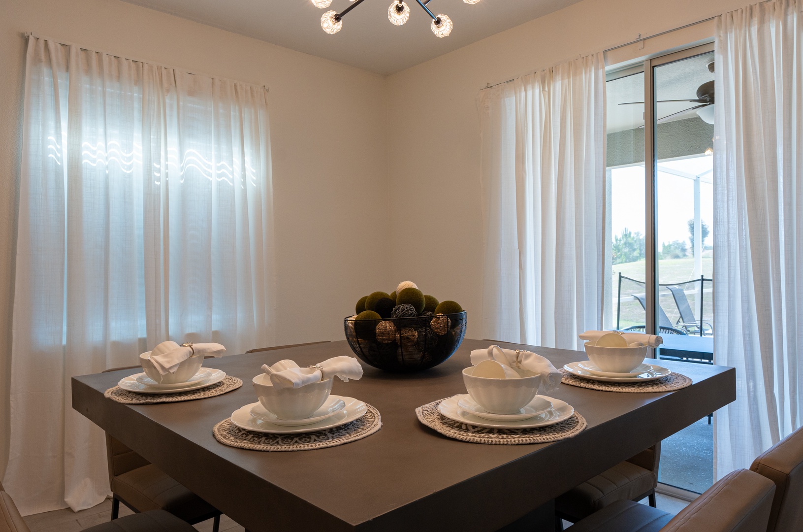 Dinning table