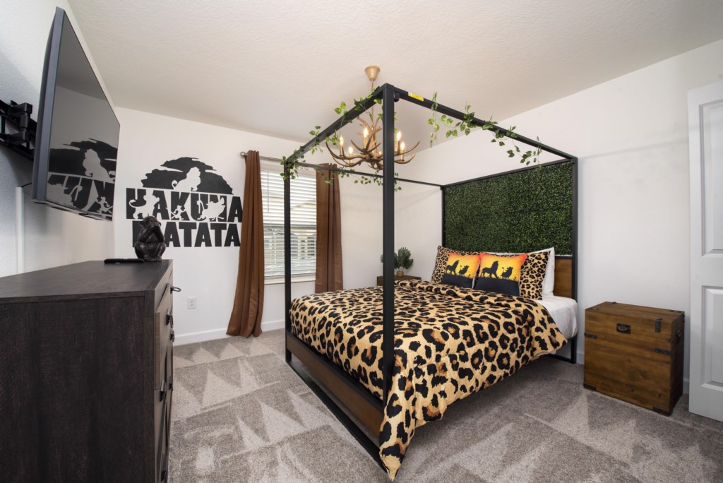 Room # 4 Upstairs Queen