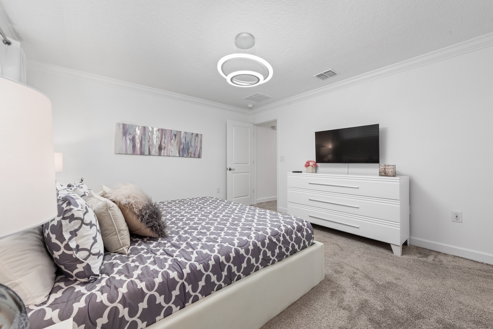1052 Leader St. 27