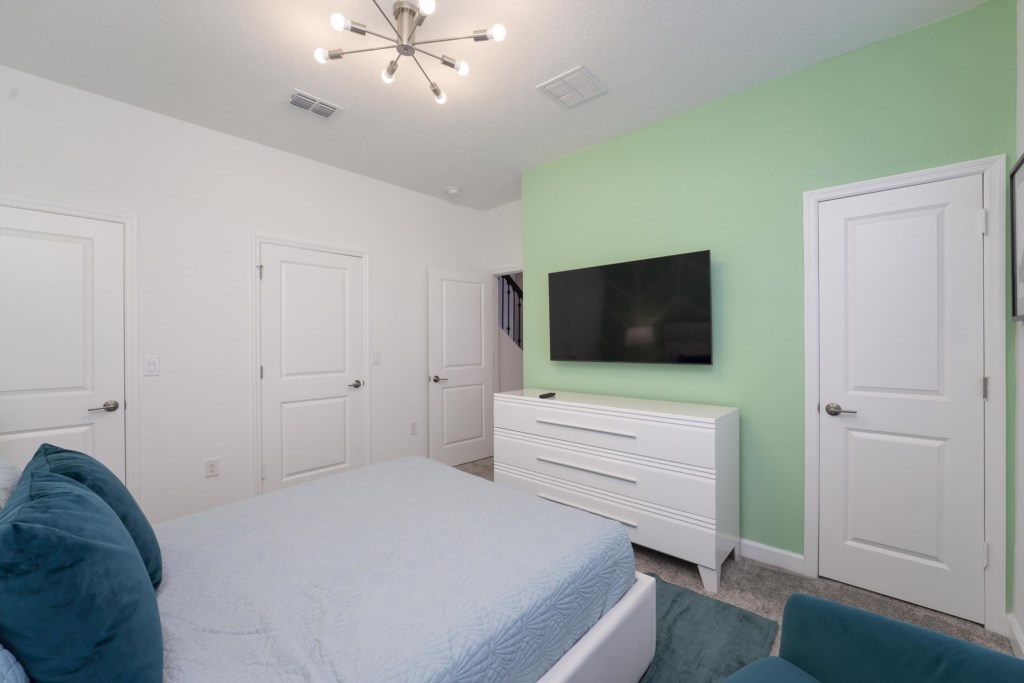 Room #3 +TV