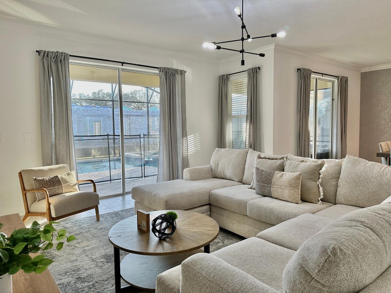 Luxury 6BR Pool & Spa Home | Near Disney 374
