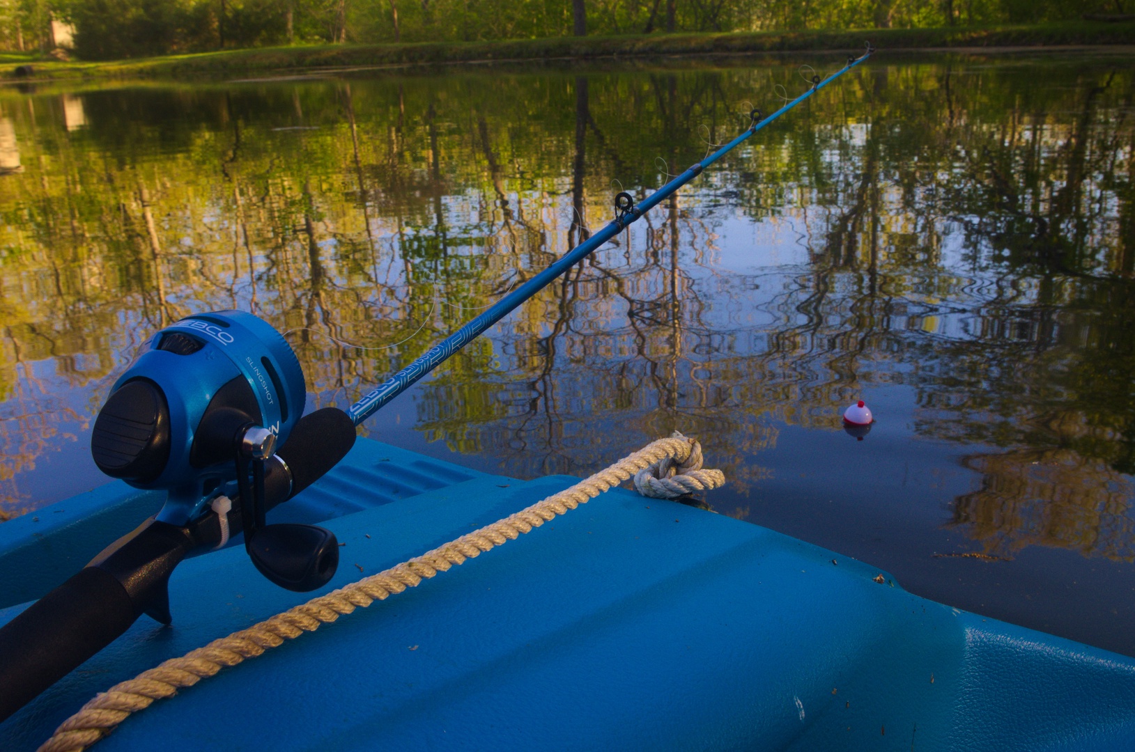 Fishing is permitted in all the Innsbrook lakes without a fishing license, so toss in a line!