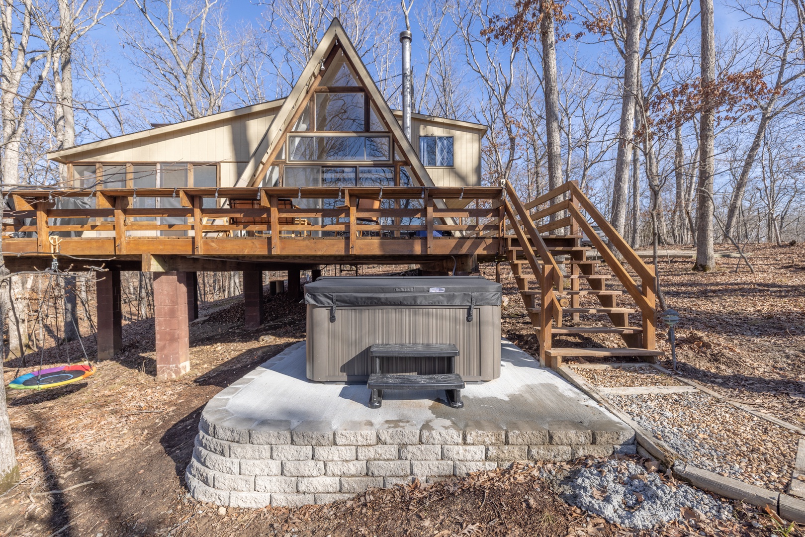 New, private hot tub!