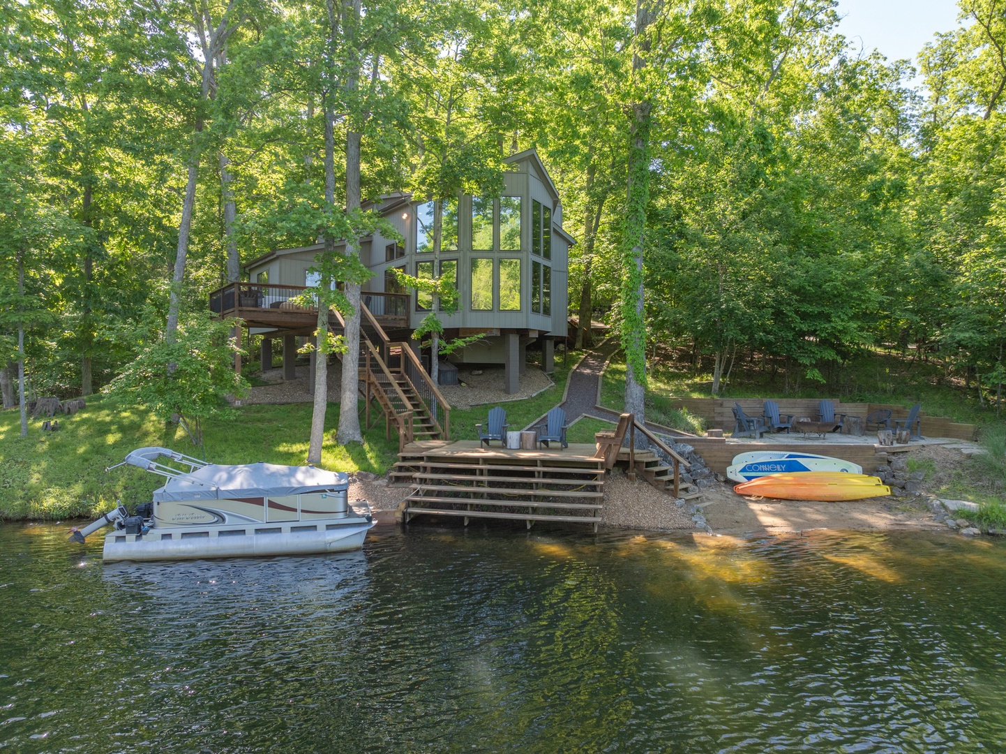 **Pontoon boat not available for guest**