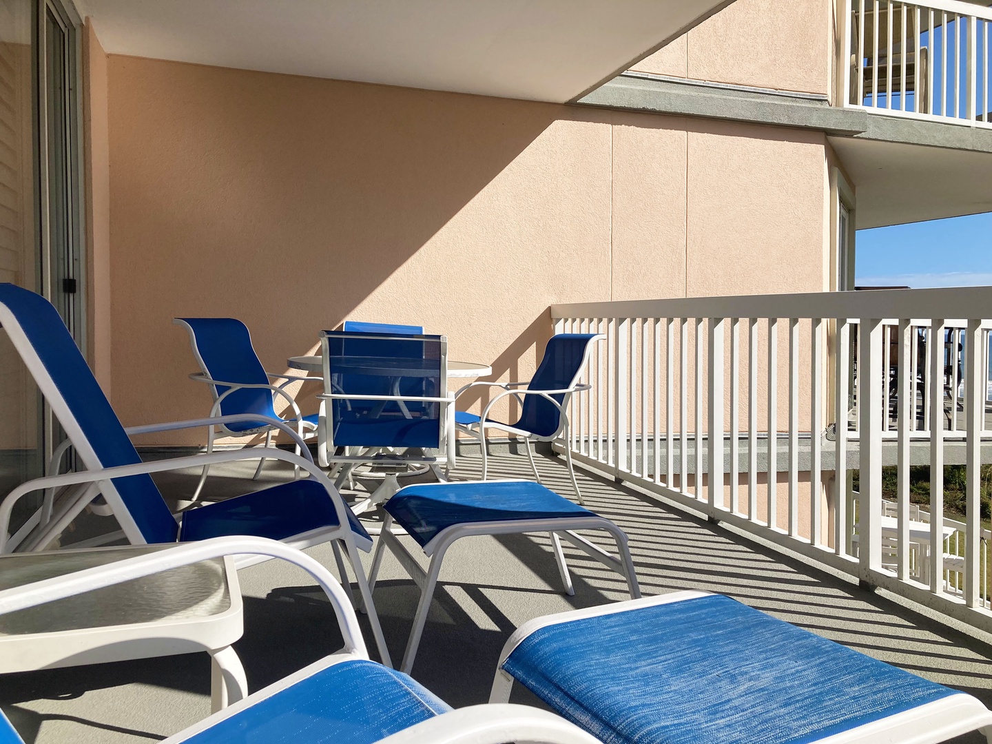 Balcony_2