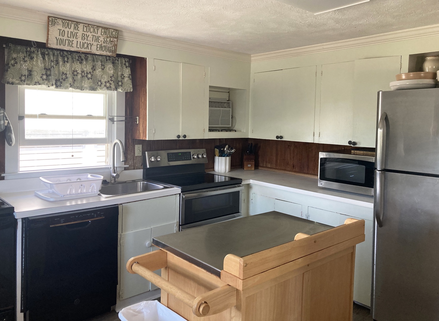 Kitchen_1