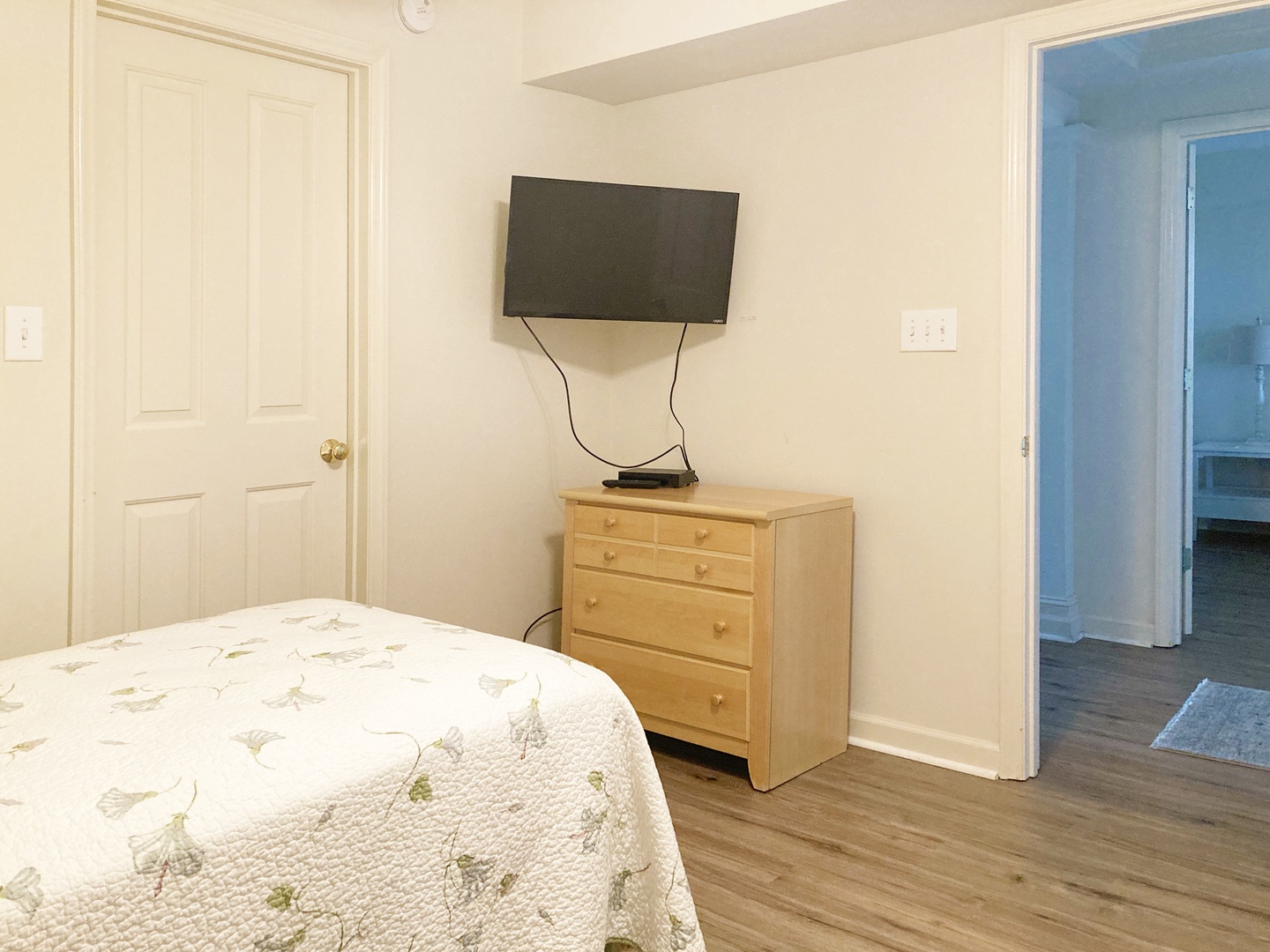 Bedroom_Twin_2