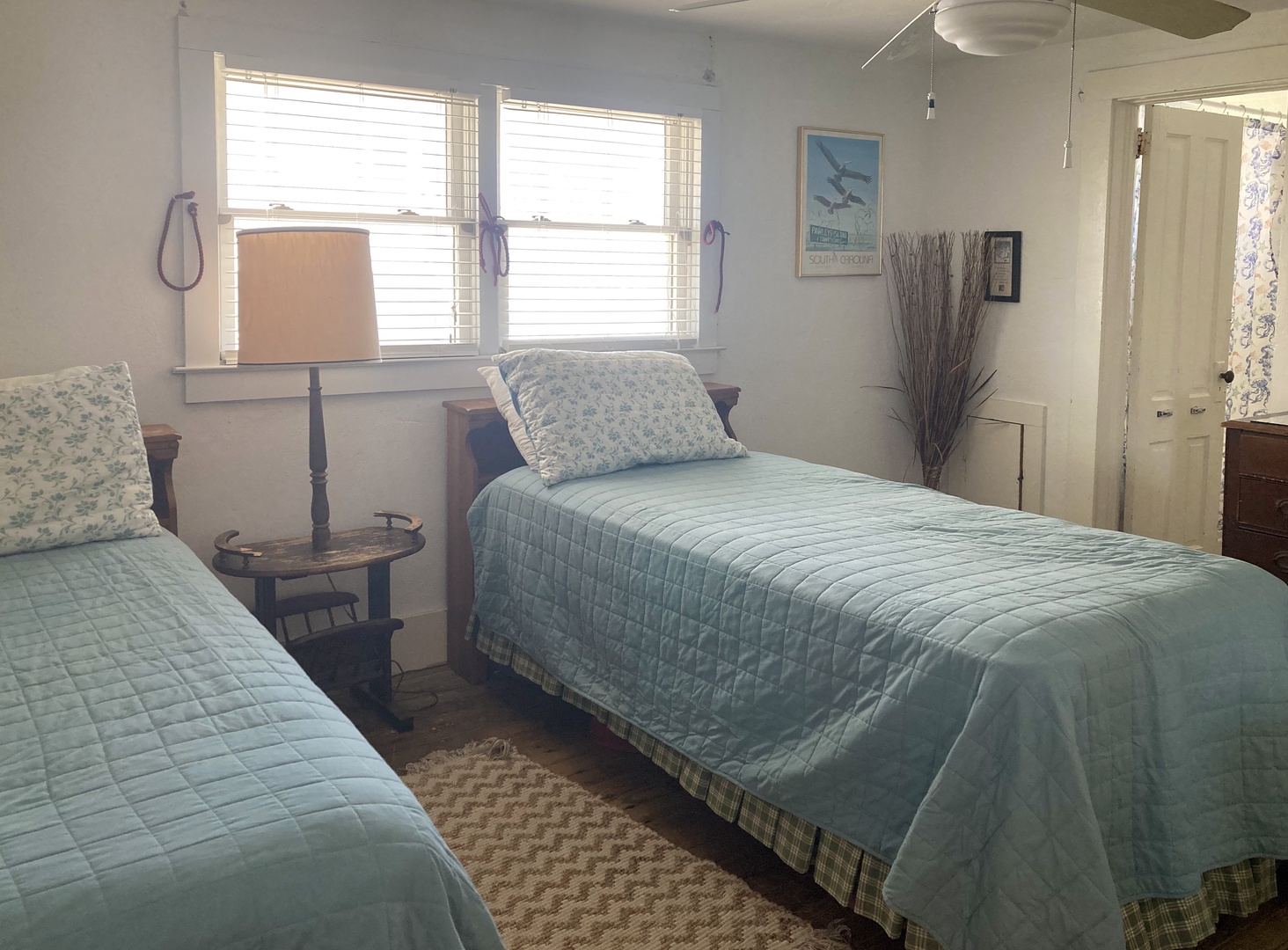 TwinBedroom_1