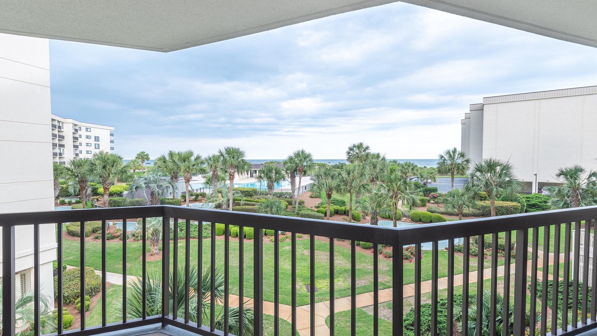 22-balcony-main-view-1-dsc-2793