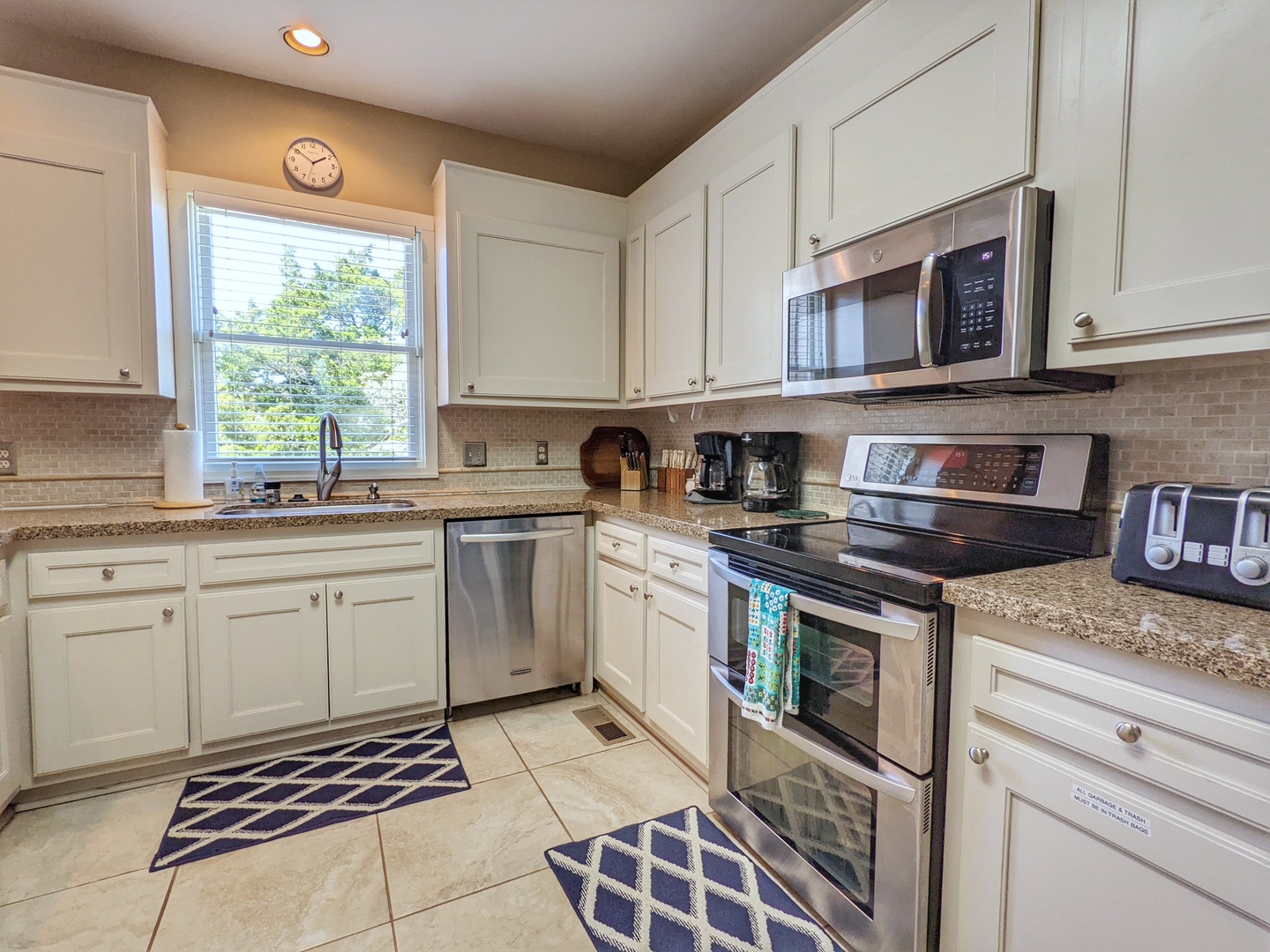 Indigo-Pelican-3-jwsre (18)