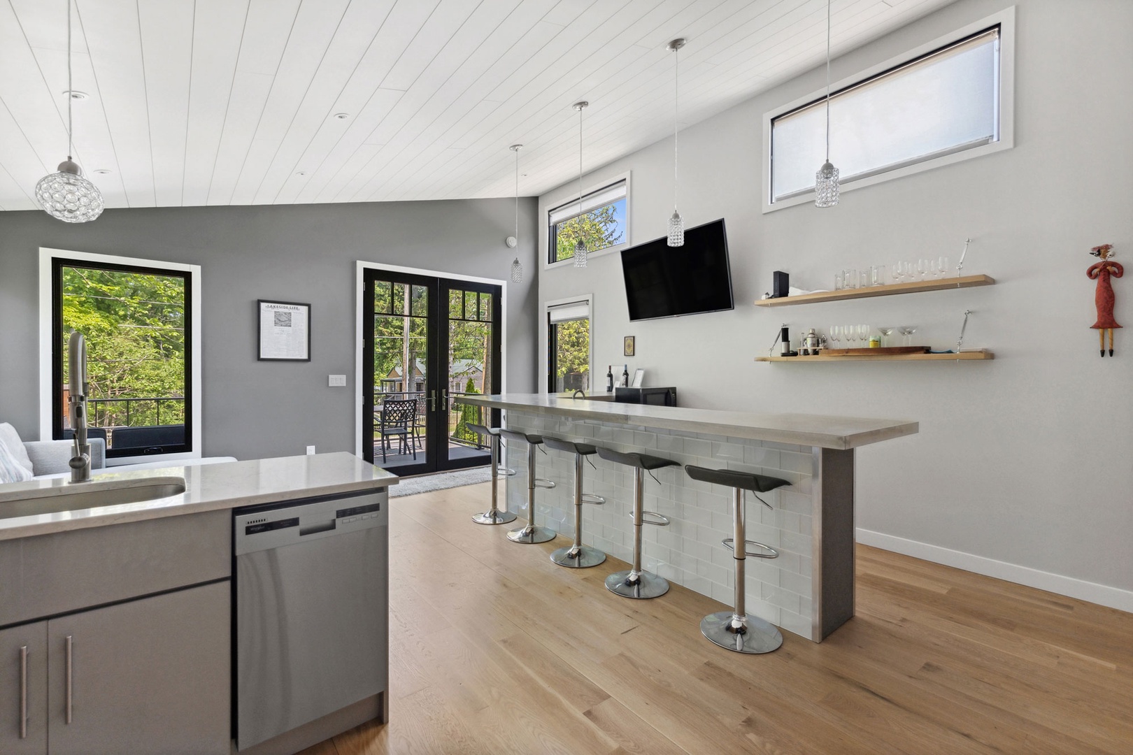 Connect with your loved ones in the open and sophisticated layout.