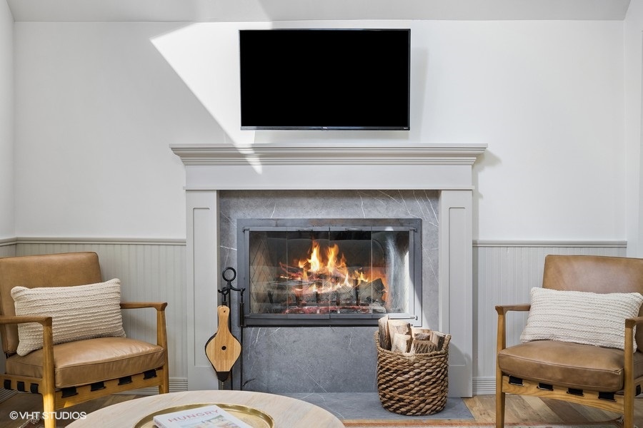 Our gas fireplace is a delight on cool evenings.