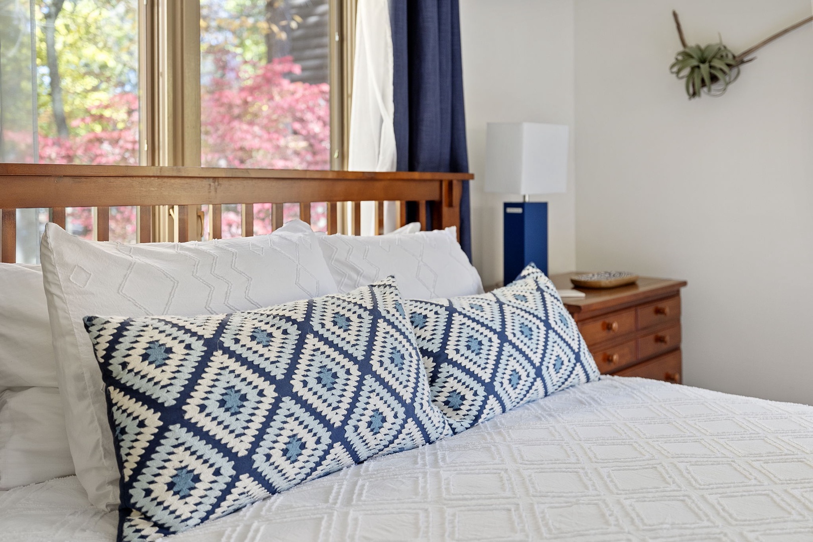 High-quality bedding and linens can be found in every bedroom… Just sayin’.
