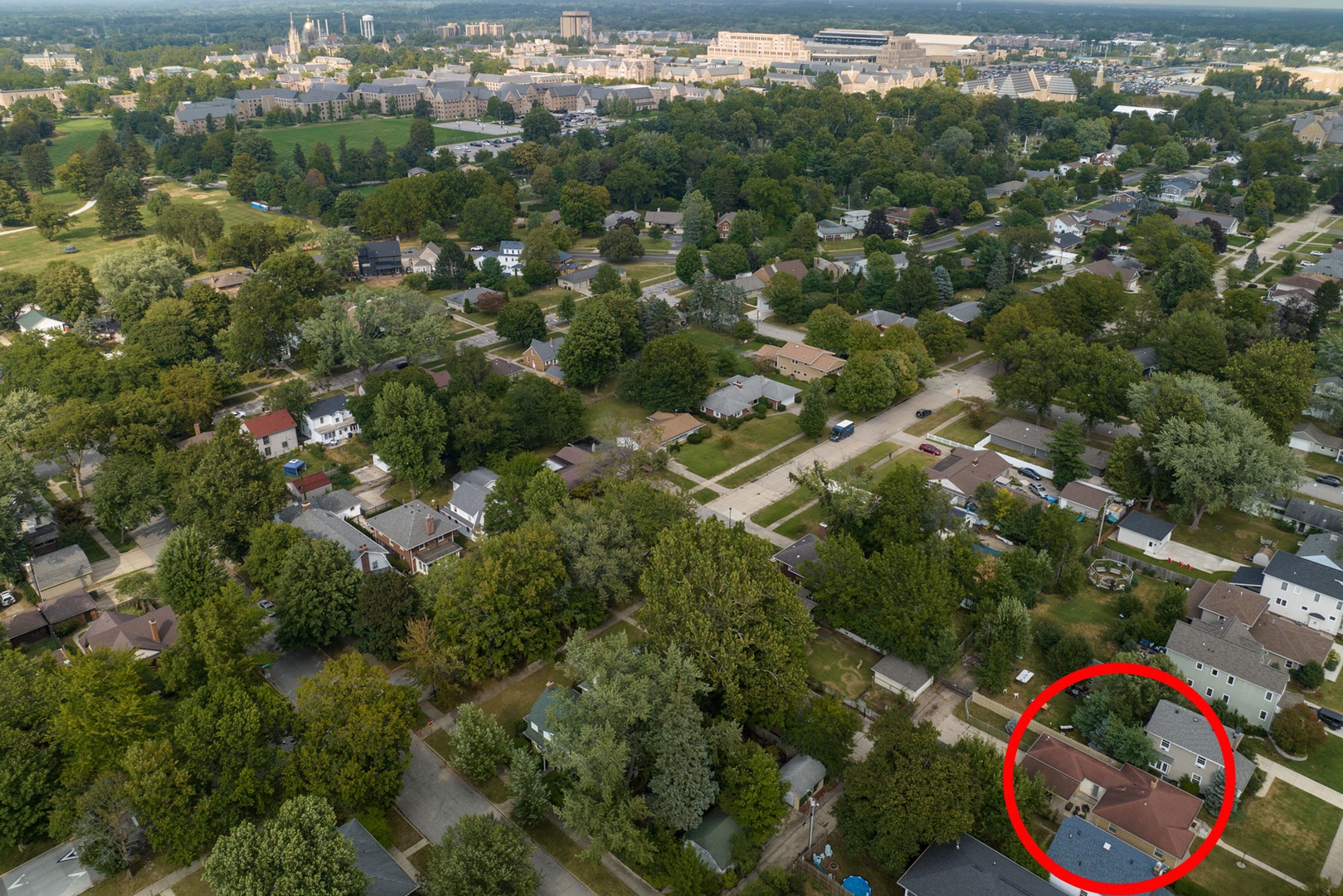 Colonel's Fighting Irish is only 1/2 mile from Notre Dame's campus!