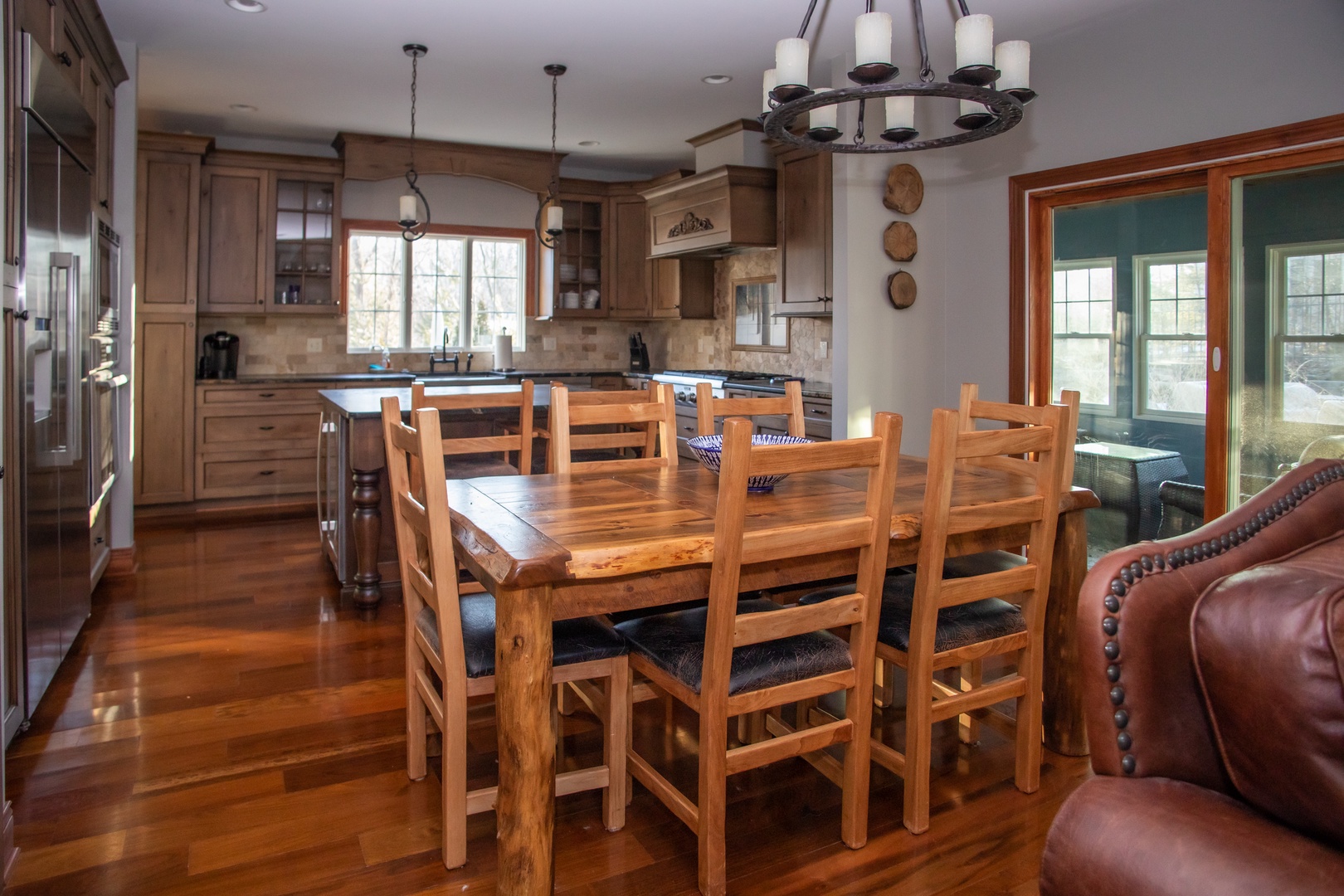 The Moose Lodge’s dine-in kitchen is ideal for large family gatherings.