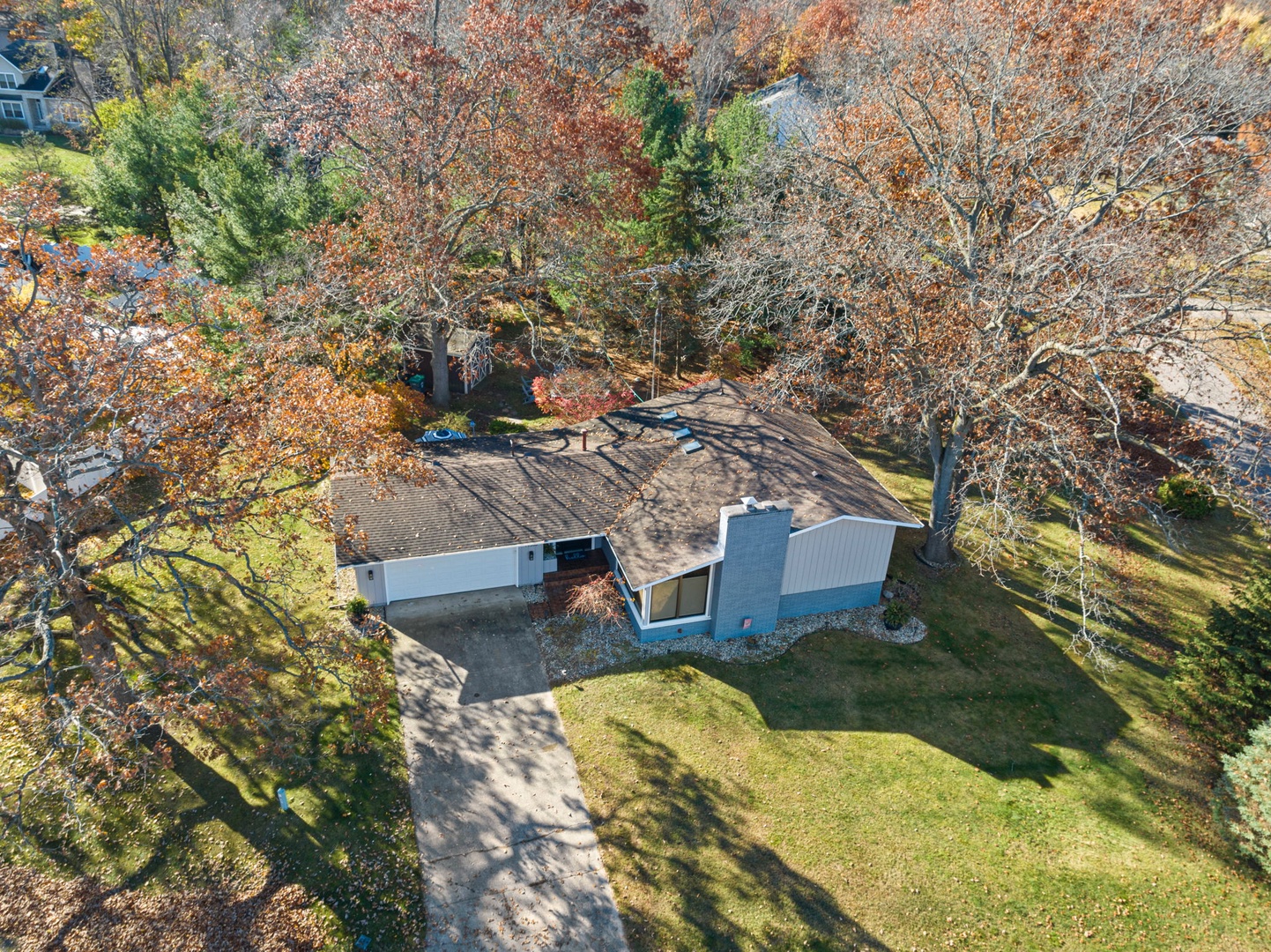 A bird’s eye view of the house and yard.