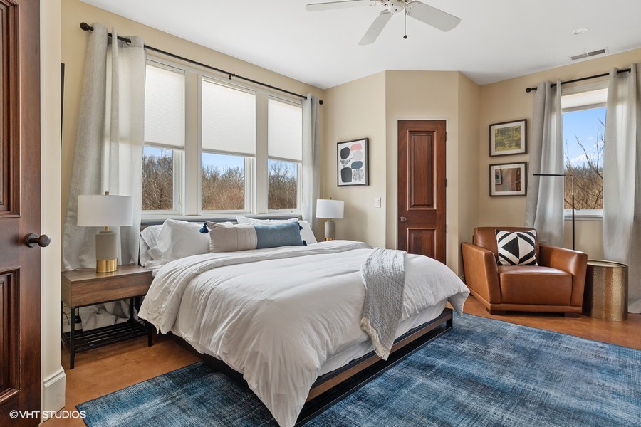 The sumptuous main ensuite features an oh-so-comfy King-sized bed.