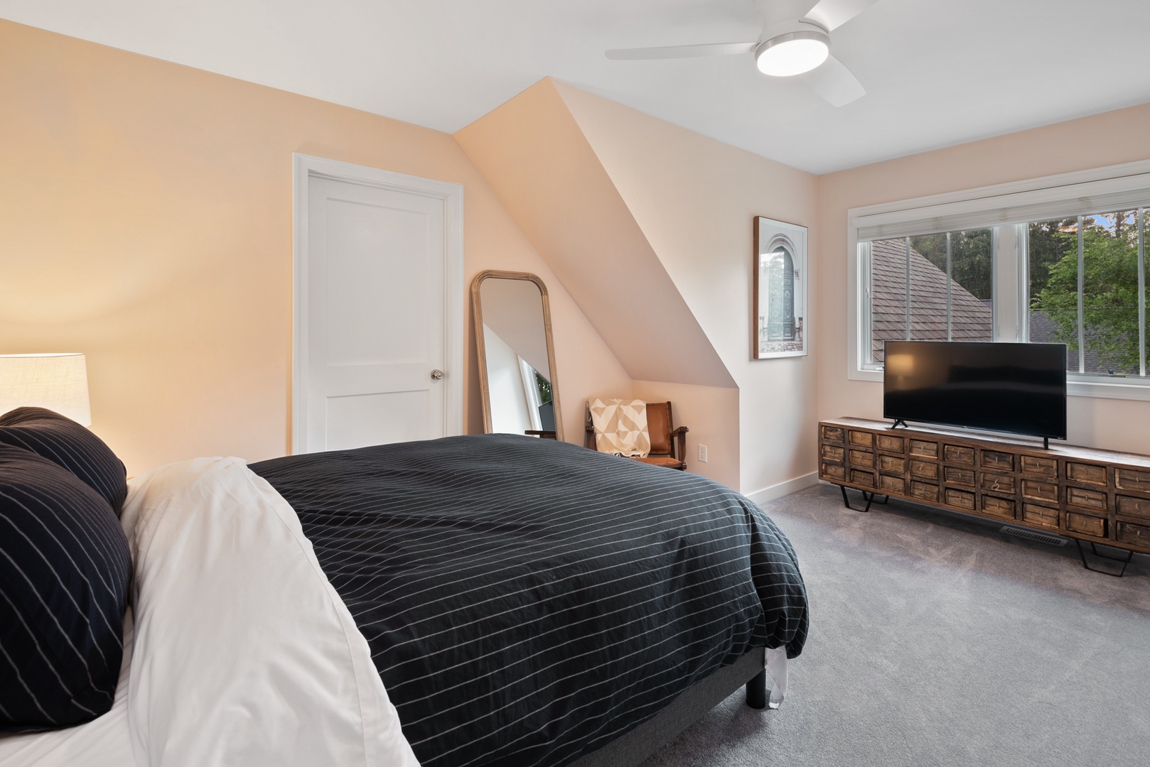 With 4 private bedrooms, The Douglas Darling has plenty of space for everyone to spread out.
