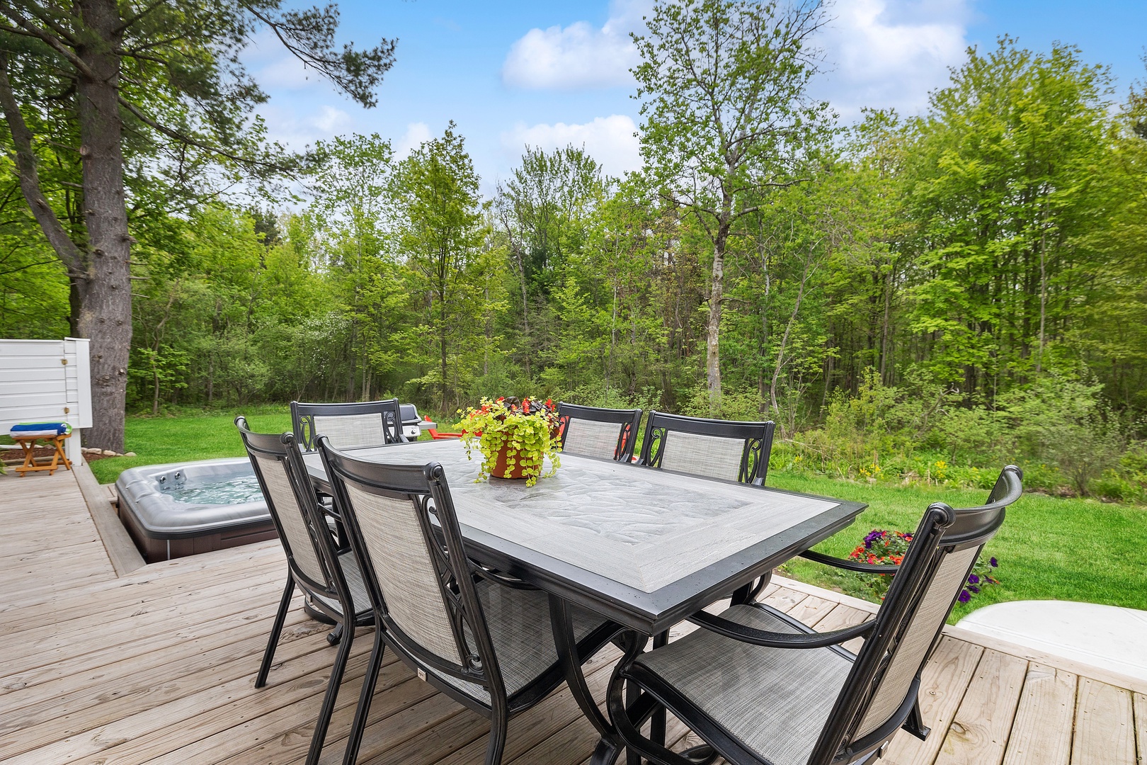 Enjoy BBQs, fresh air and sunshine on the back deck seating area.