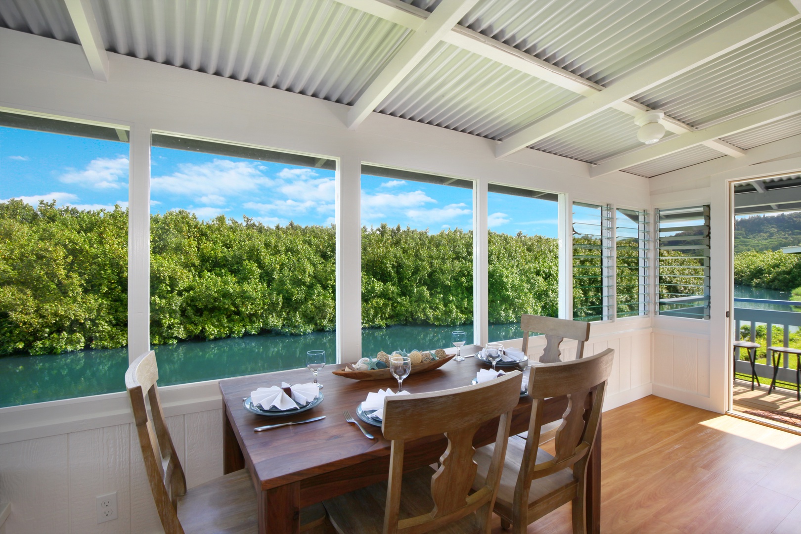 Dolphin Cottage #4