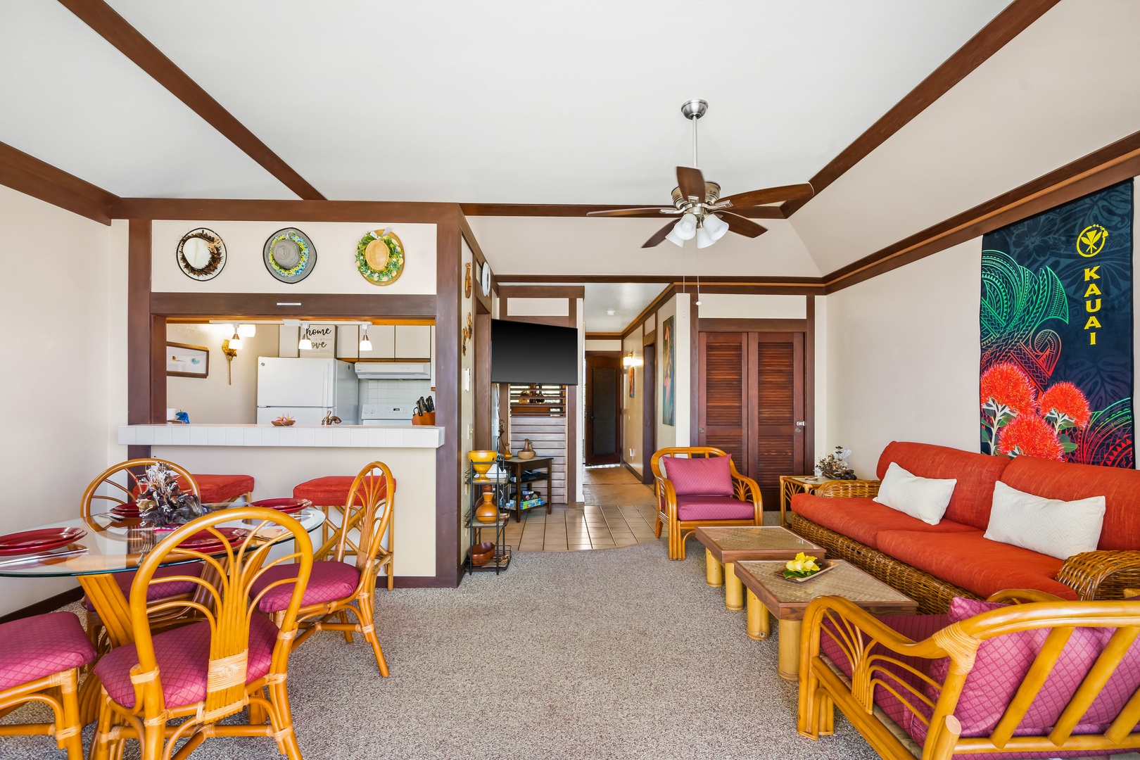 Tropical-inspired living space made for unwinding