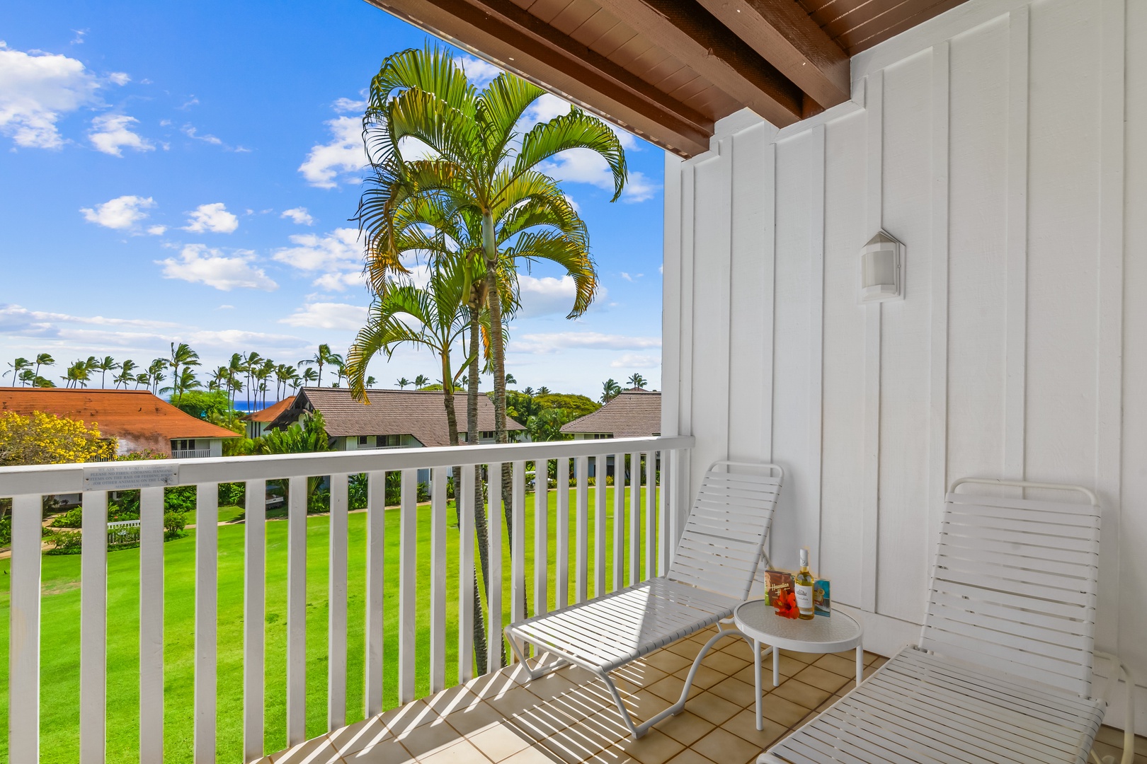 Unwind, sunbathe, or sip a drink—your lanai, your paradise