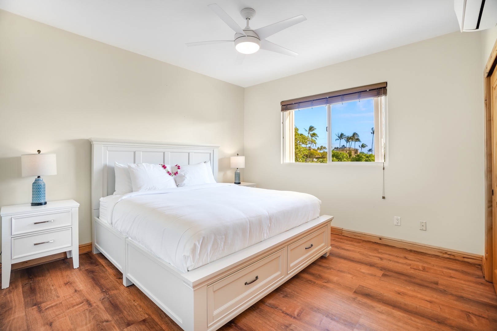 Downstairs Second King Bedroom