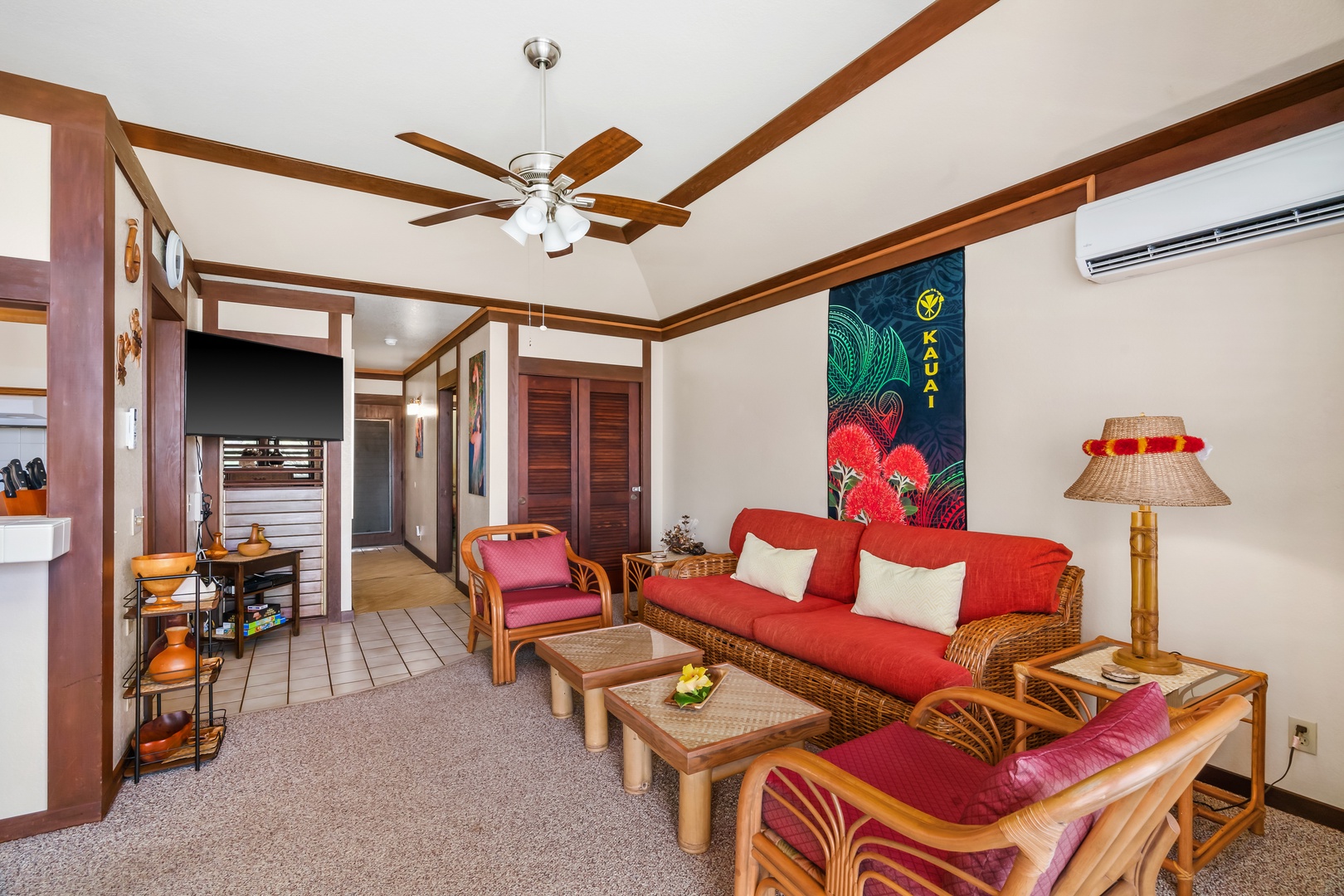 Comfortable living room lounge with island flair