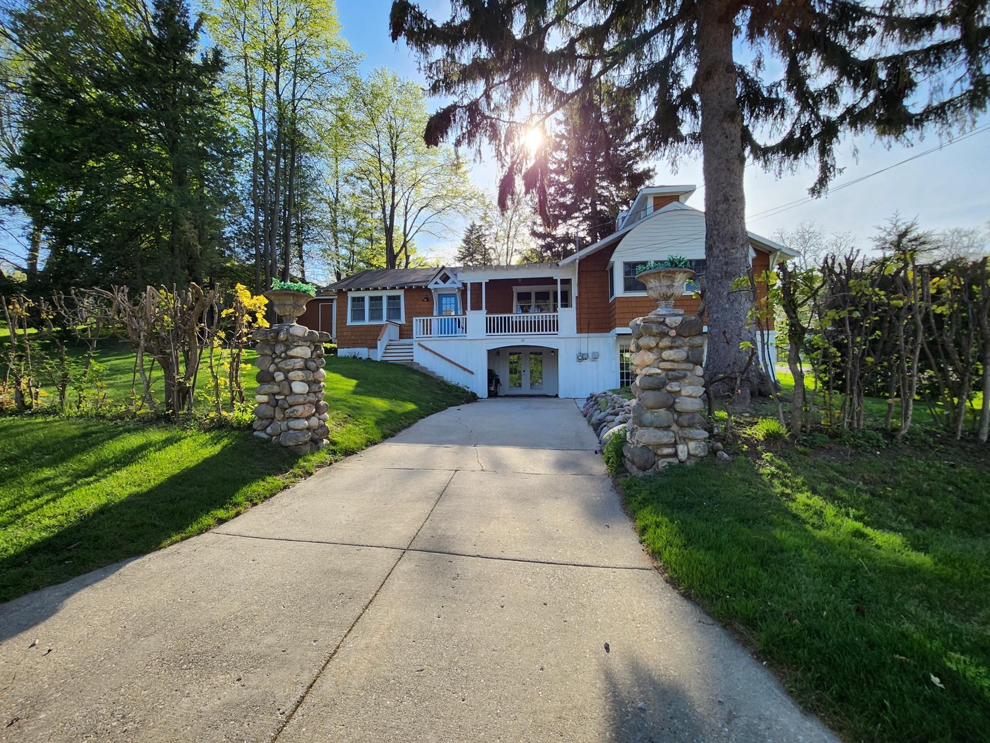 Rose & Bay Lake House- Lake Geneva Views!