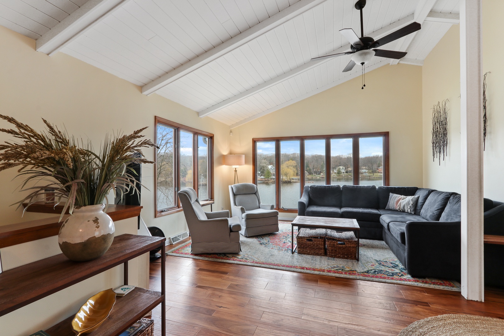 Lauderdale Lake Living
