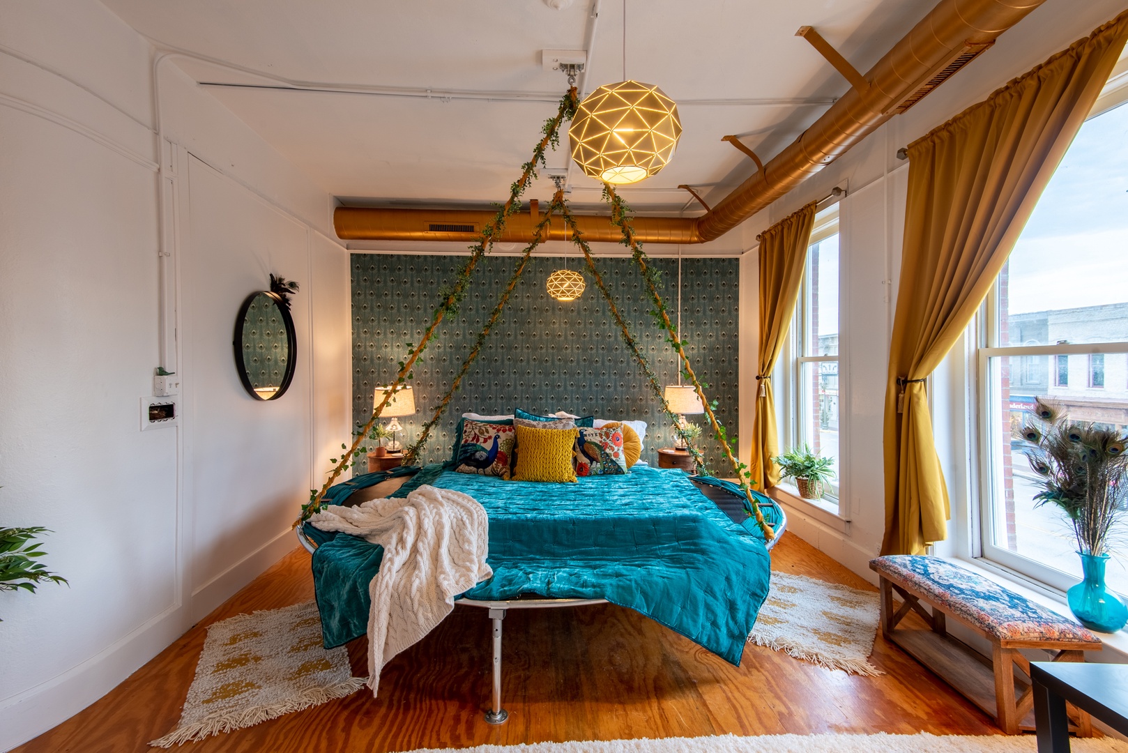 The Nest- Downtown Lake Geneva