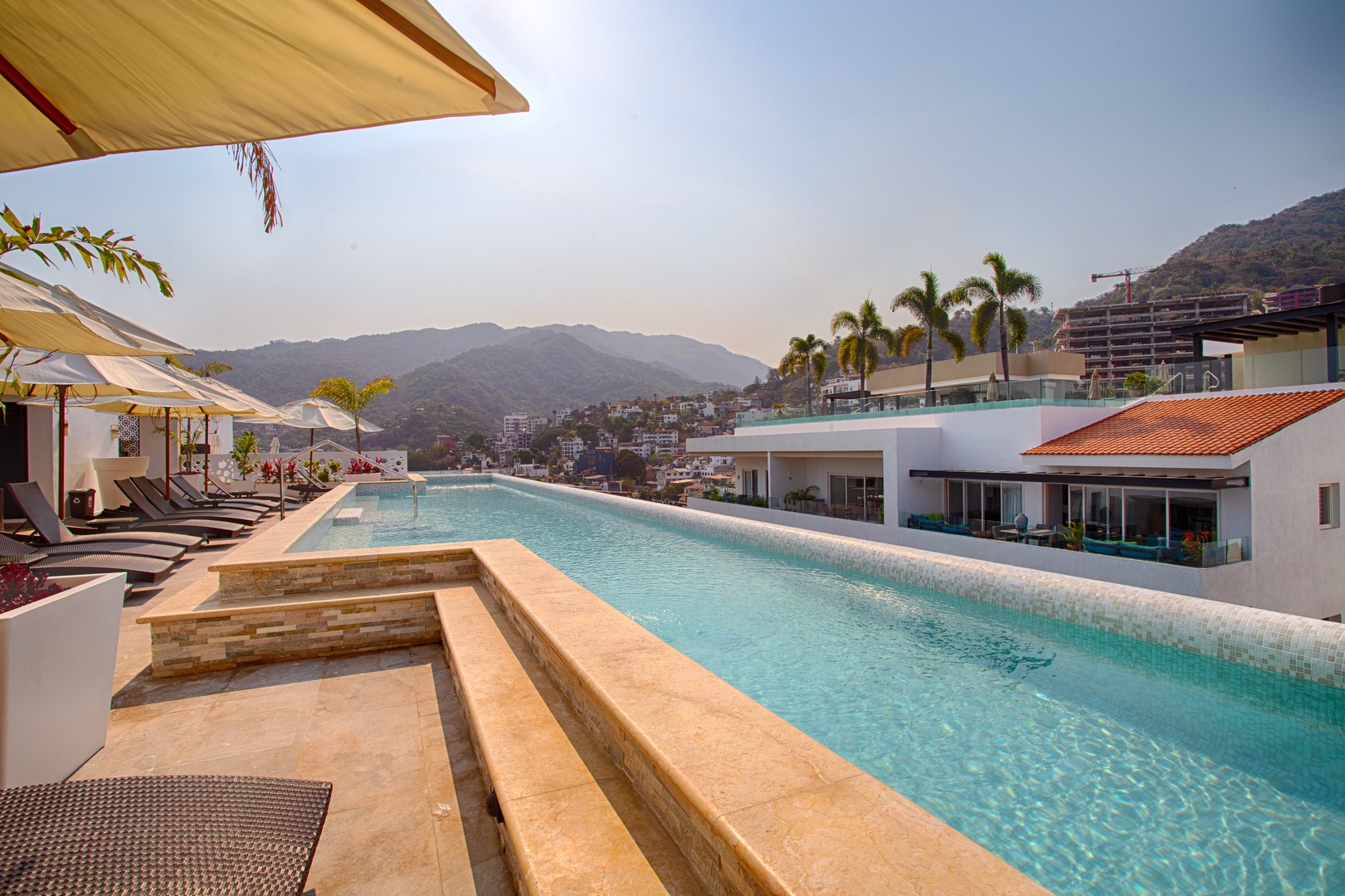 Pool, 2 Balconies, Romantic Zone, Walk Everywhere