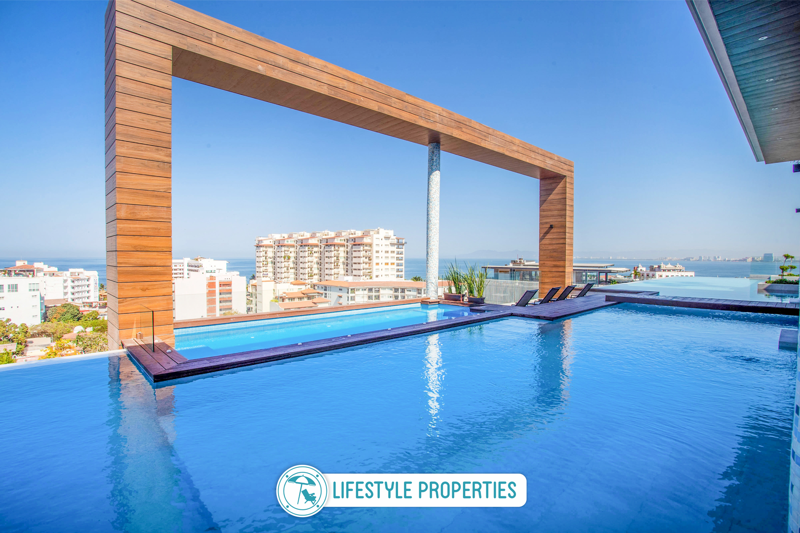 Luxe Penthouse w/Premium Amenities @ Romantic Zone