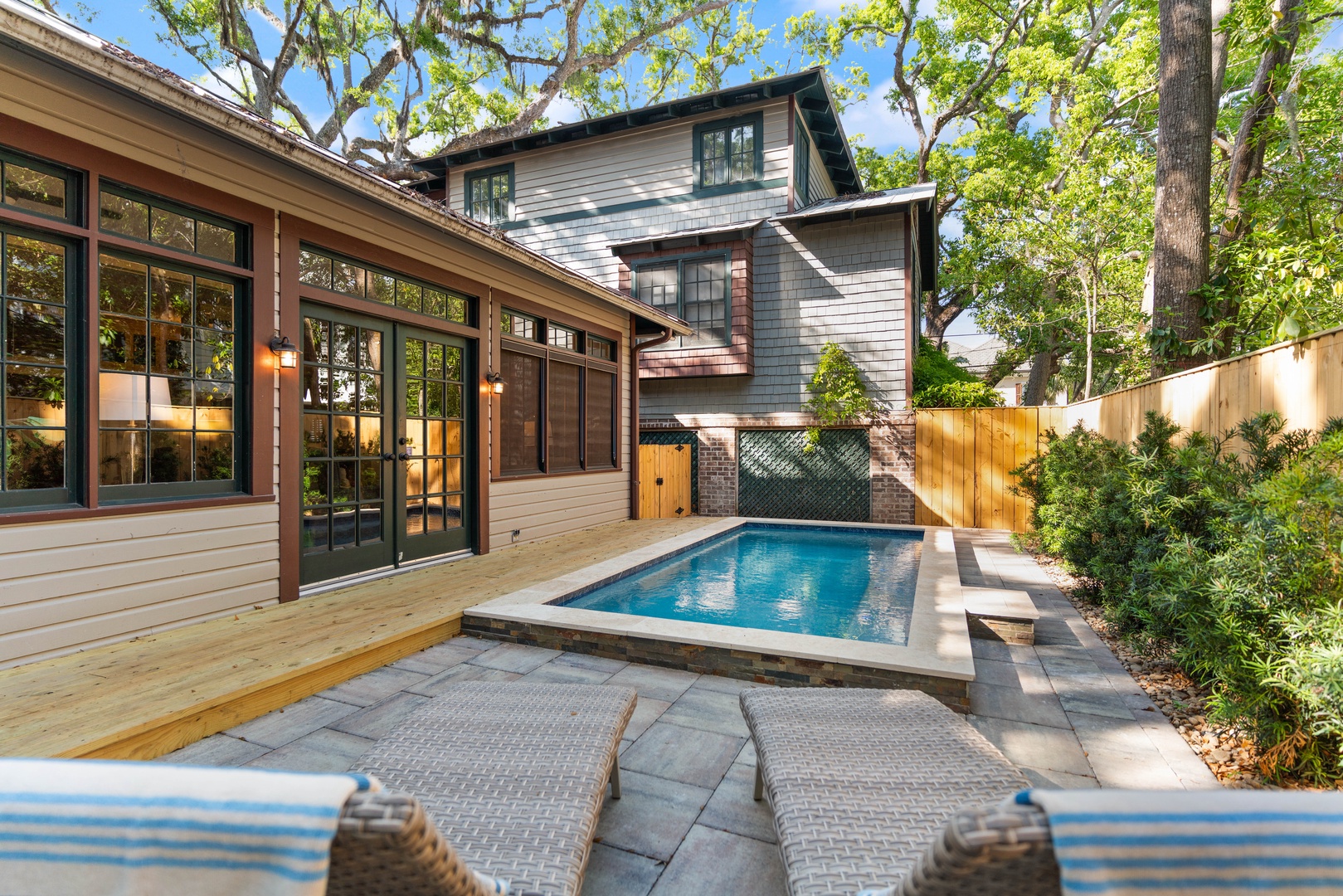Palmetto Cottage & The Treehouse - 116 Florence St