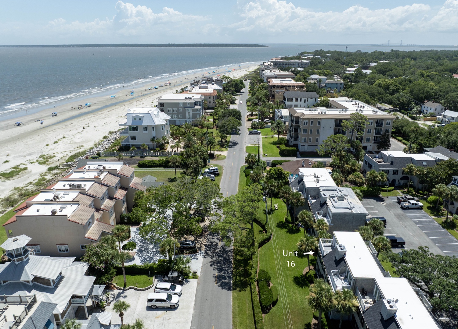 Beachcomber #16 - 1035 Beachview Dr, #16